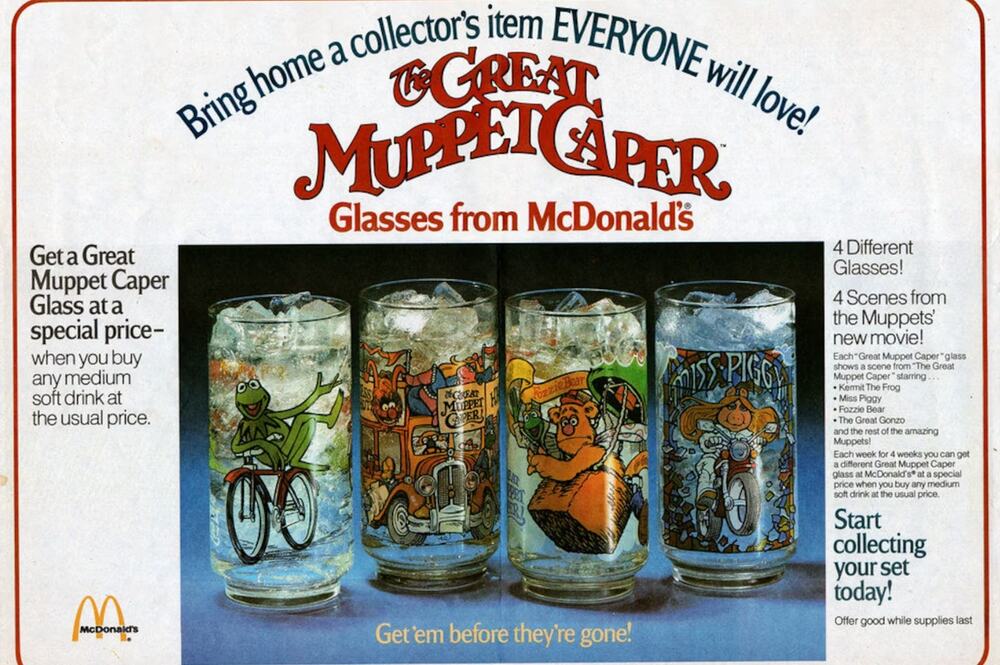 VINTAGE Complete Set of 4 1981 McDonald's Great Muppet Caper Collector Glasses
